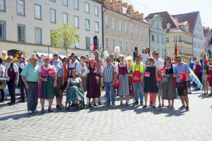 Genoss:innen gemeinsam unterwegs