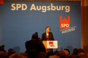 Wir Sozialdemokratinnen und Sozialdemokraten wissen, woher wir kommen und wohin wir wollen", sagte MdB Ulrike Bahr in ihrer Rede.